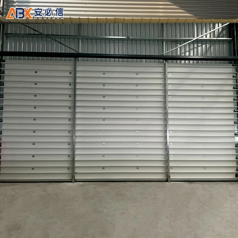 香港特别行政区分节式滑升门